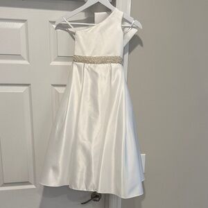 Elegant White Kids Dress with Pearl Accents
